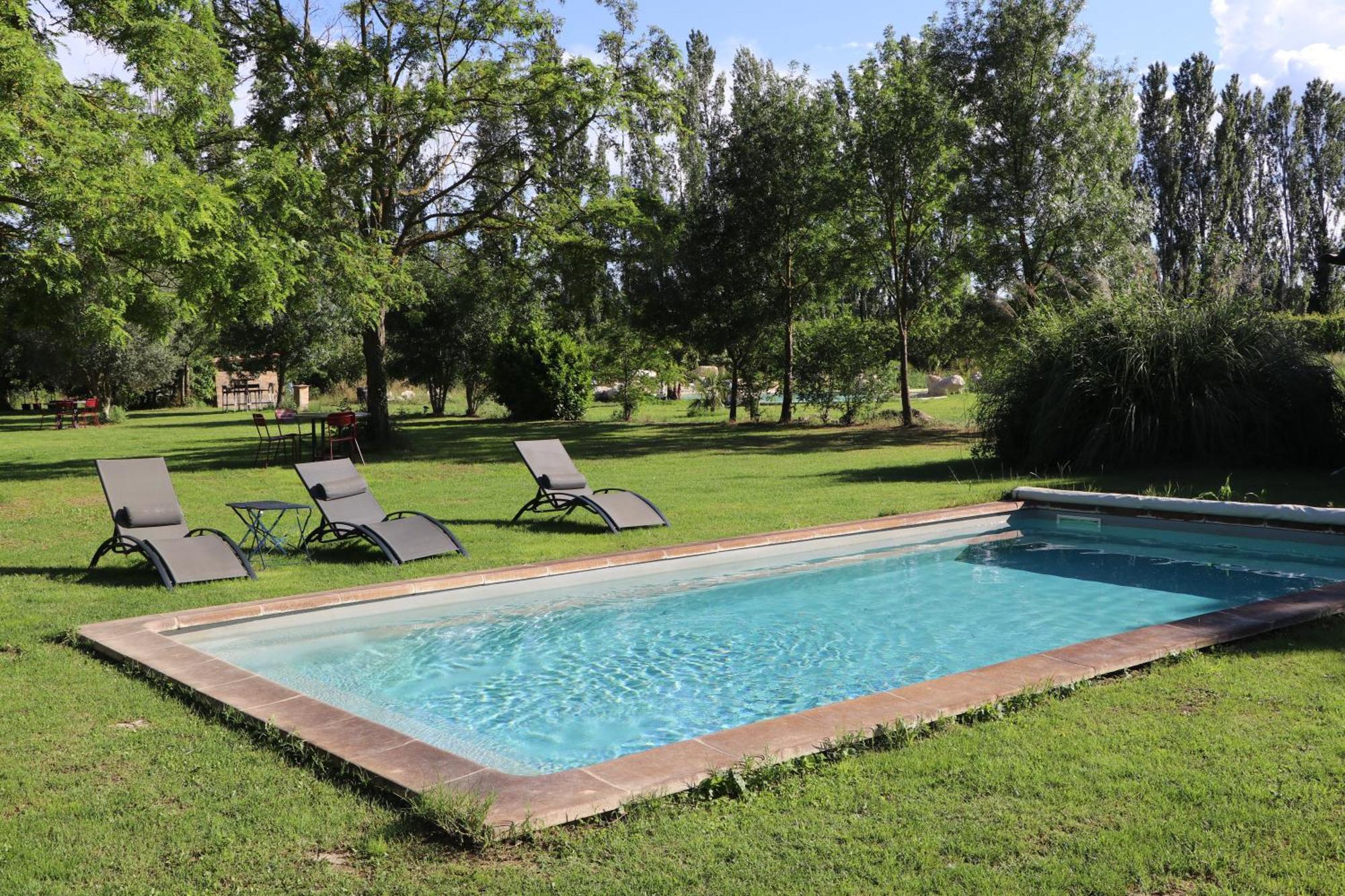 Le Mas Des Cerisiers Jacuzzi Et Sauna Inclus Pour Tous Les Logements Авиньон Экстерьер фото