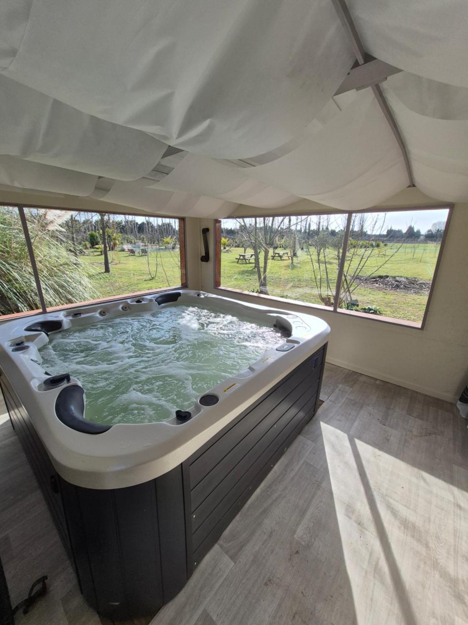 Le Mas Des Cerisiers Jacuzzi Et Sauna Inclus Pour Tous Les Logements Авиньон Экстерьер фото